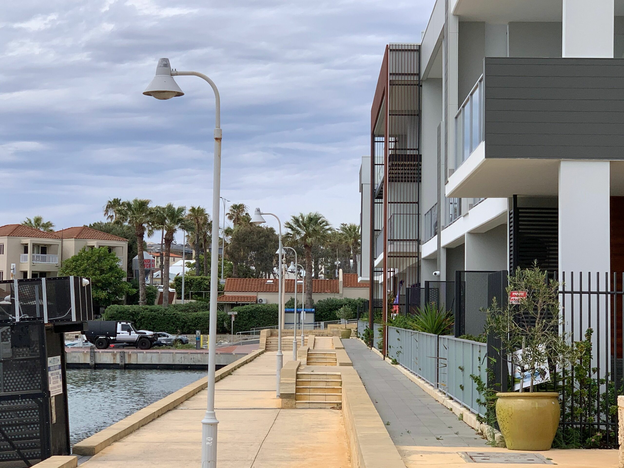 Mariner's Cove: Luxury Mindarie Waterfront Apartment