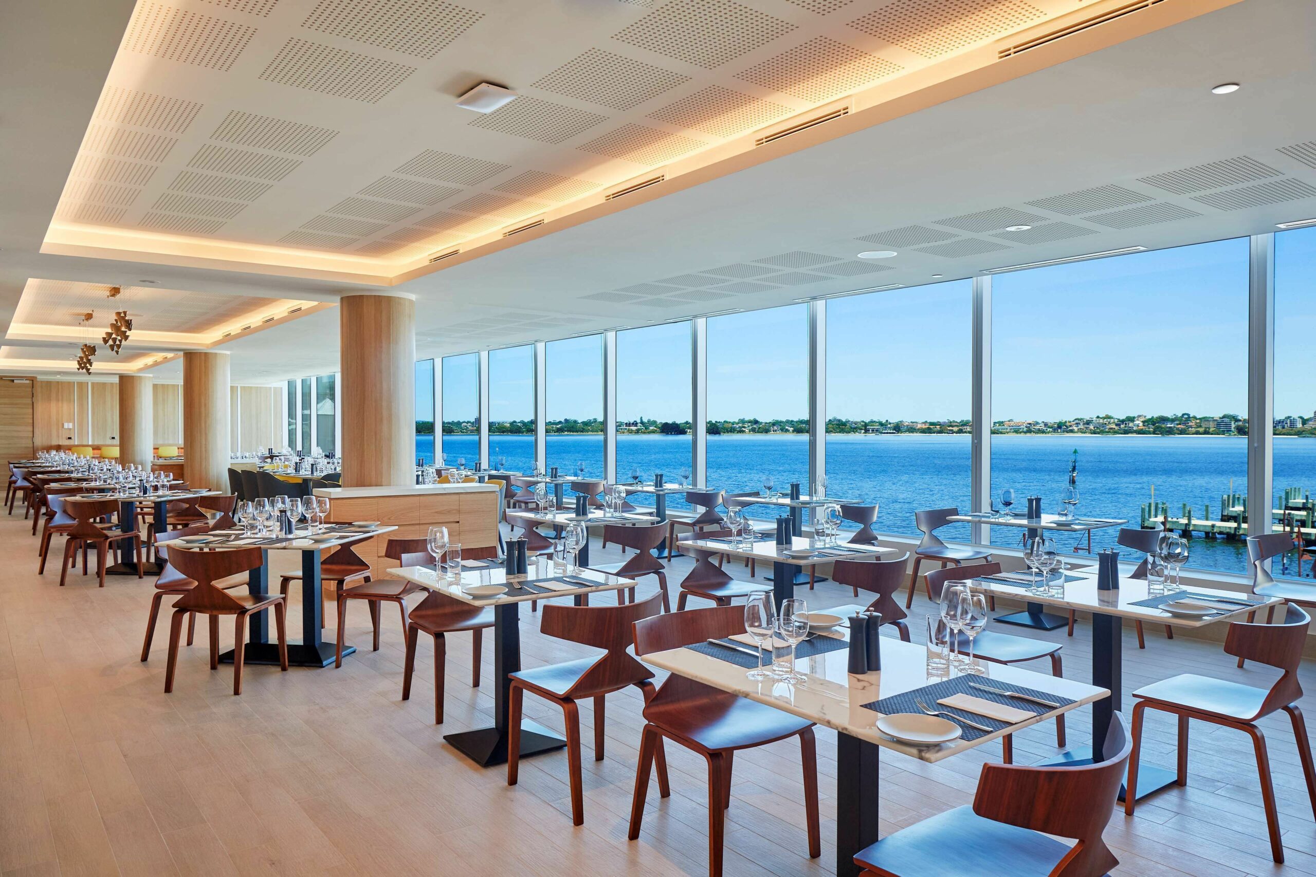 DoubleTree by Hilton Perth Waterfront