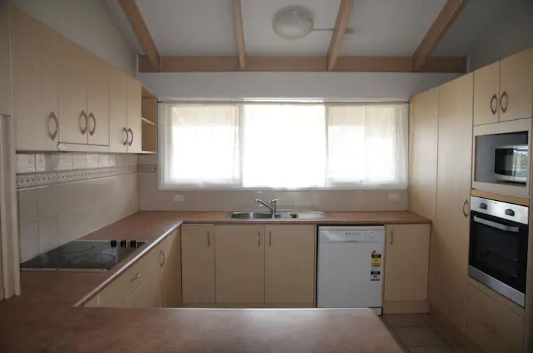 Spacious 4 bedroom house in Sunnybank Hills