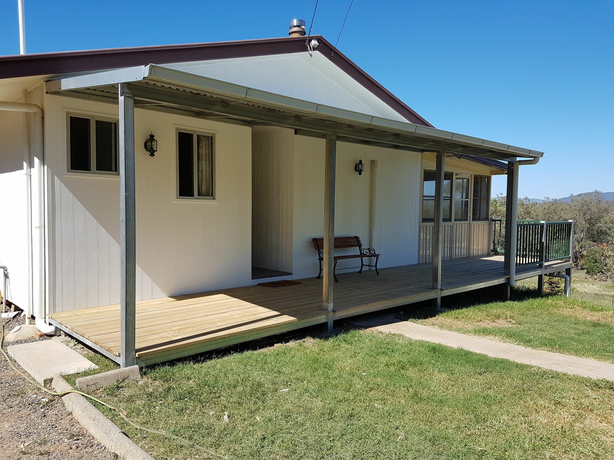 Tamworth- 3 bedroom home 25 acres, private & quiet