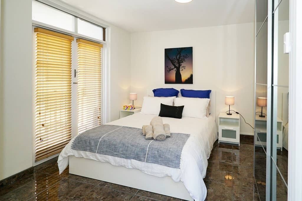 This Apartment is a 1 Bedroom, 1 Bathrooms, Located in West Perth, WA