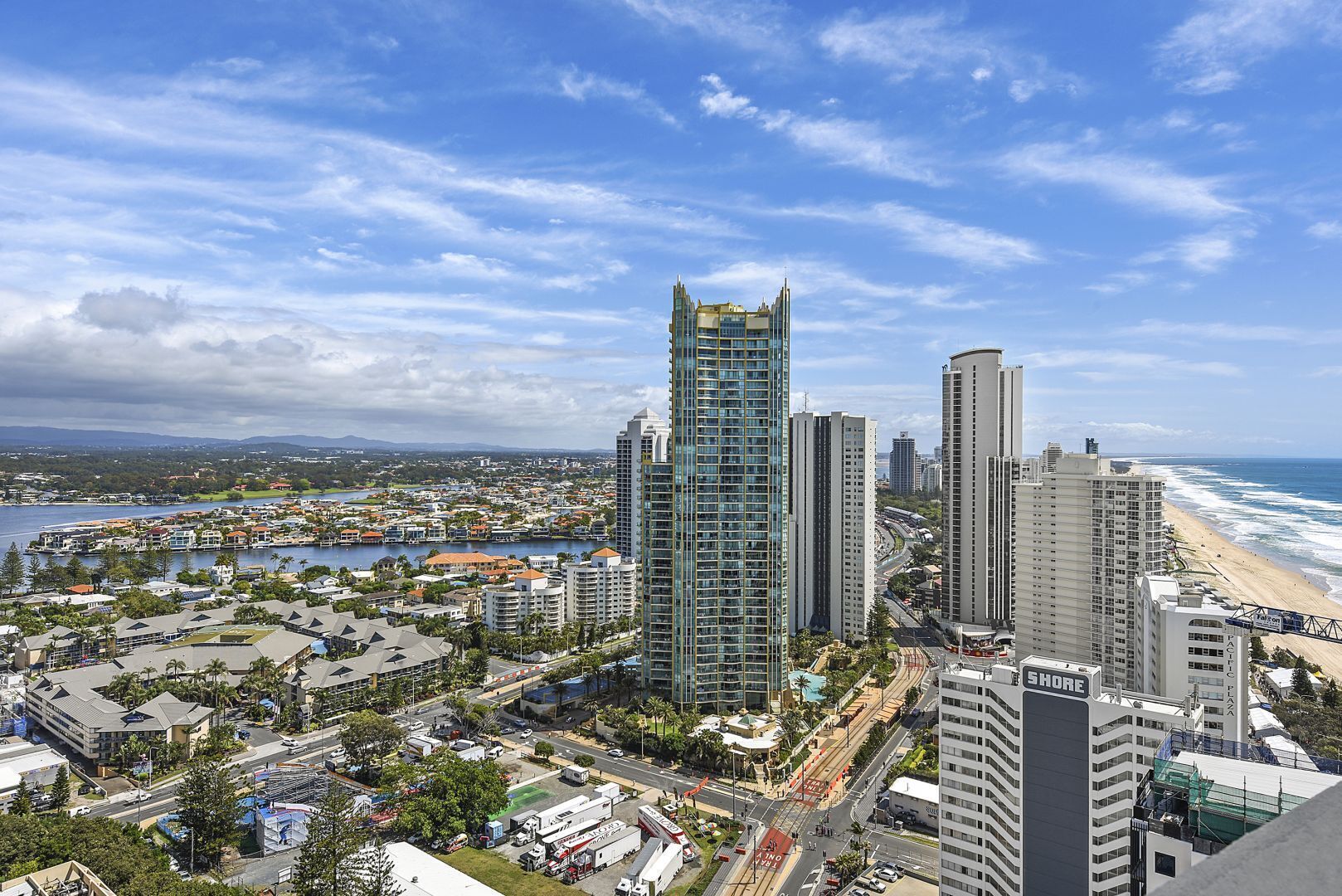 Oceanfront in Surfers Paradise Retreat