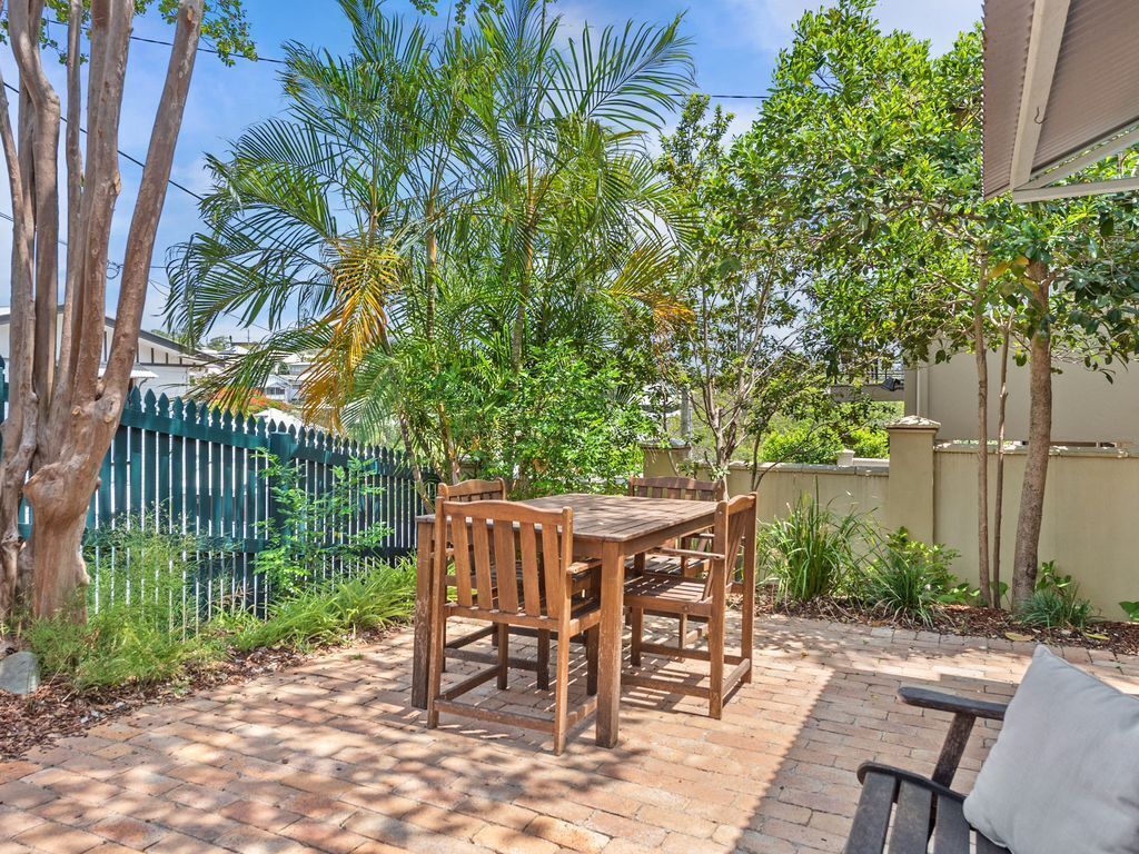 Peaceful Hideaway ~ Fully Self-contained Studio ~ 10 Mins to CBD