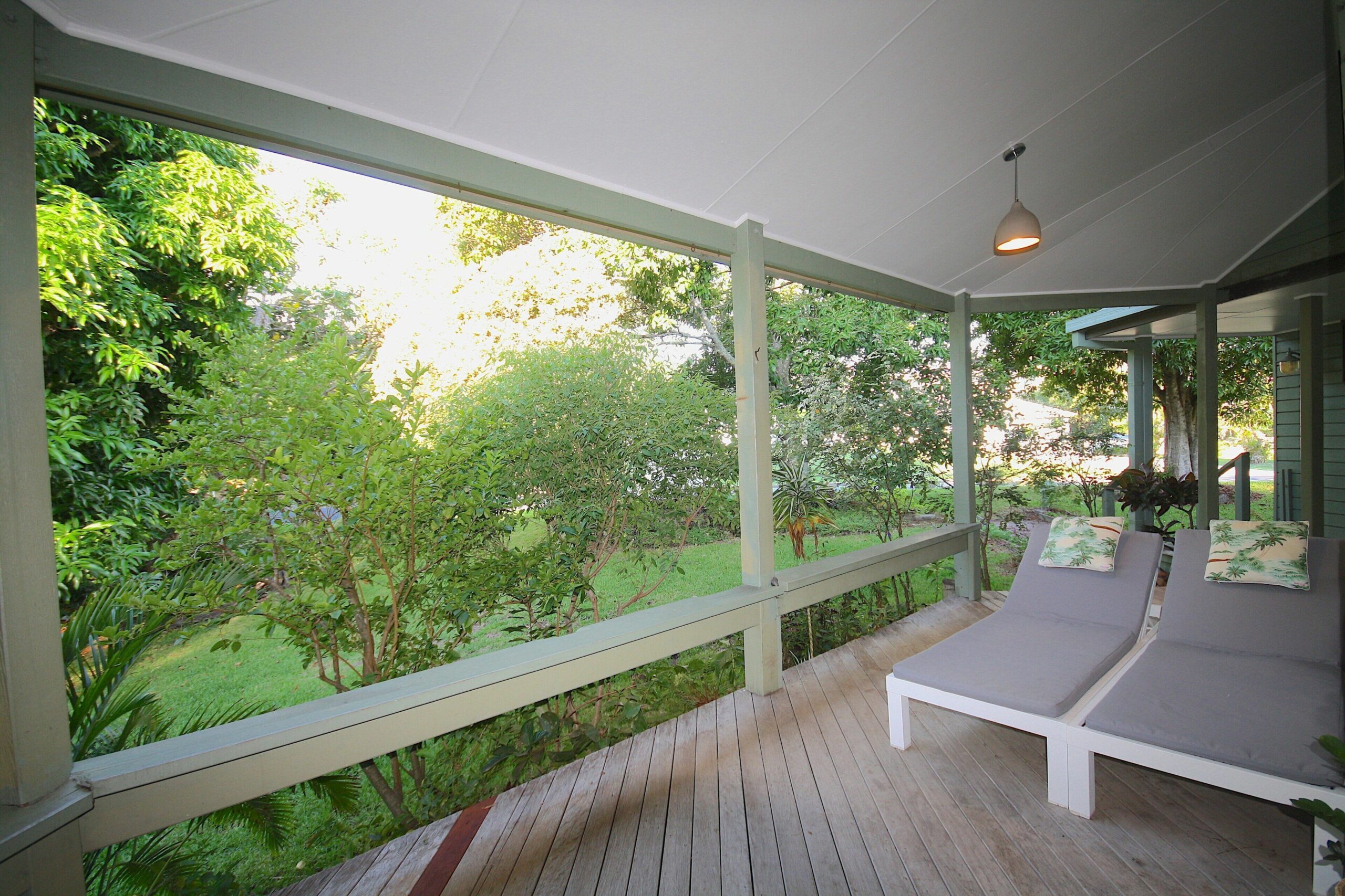 Your Beach House Within Metres of the Sand!