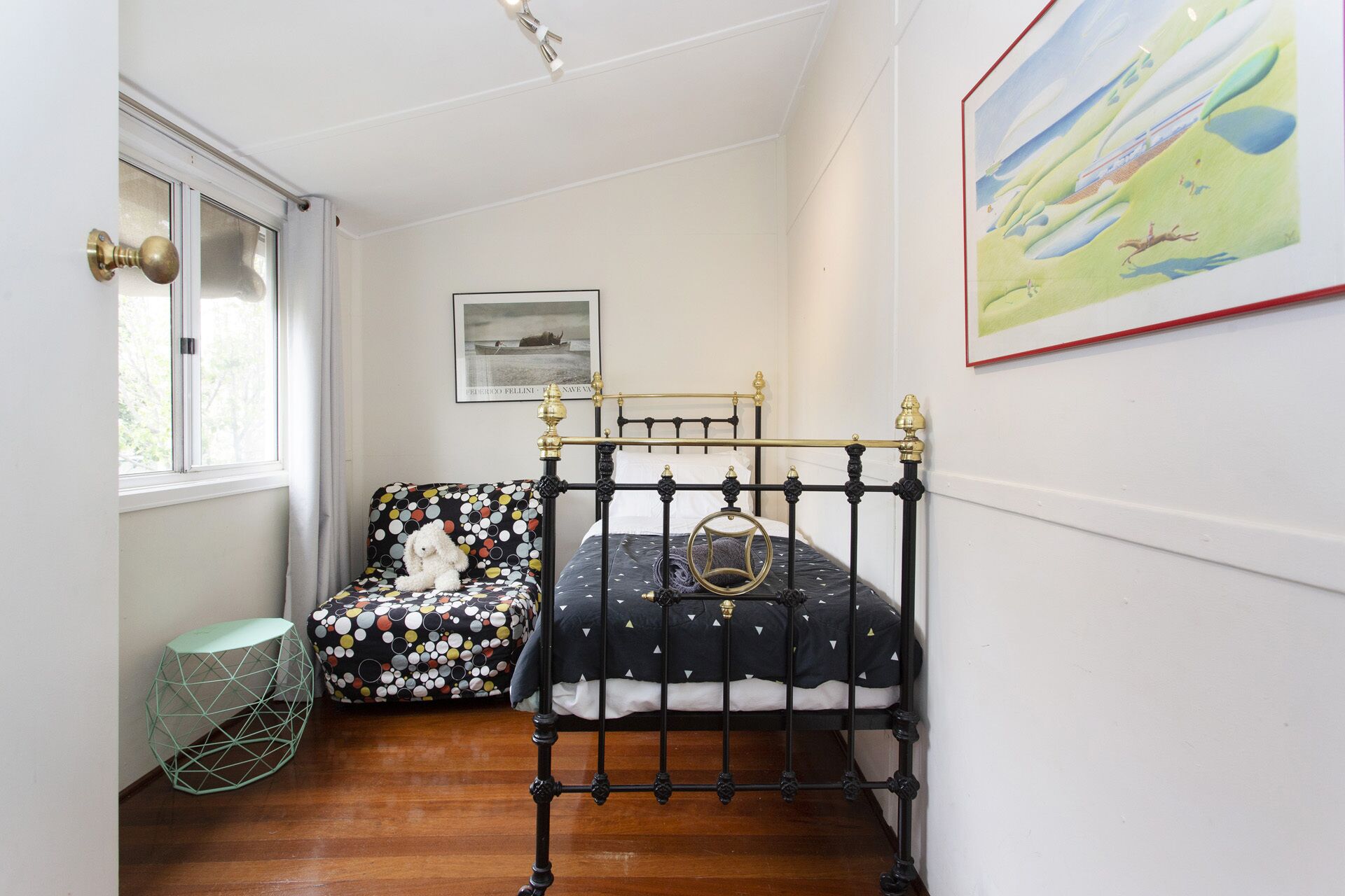 Charming 3 Bedroom Cottage Close to Perth Cbd, Perth Airport and Curtin Uni