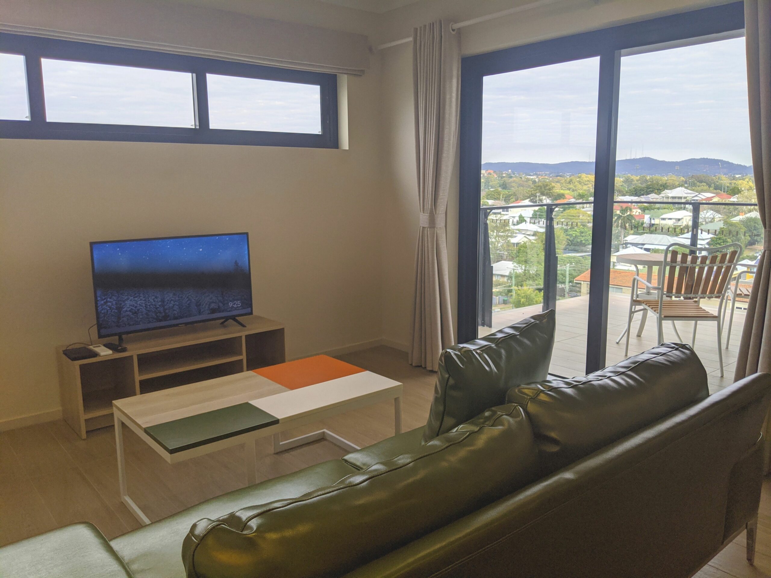 Stylish 3 Bedroom Apartment in Windsor, Brisbane