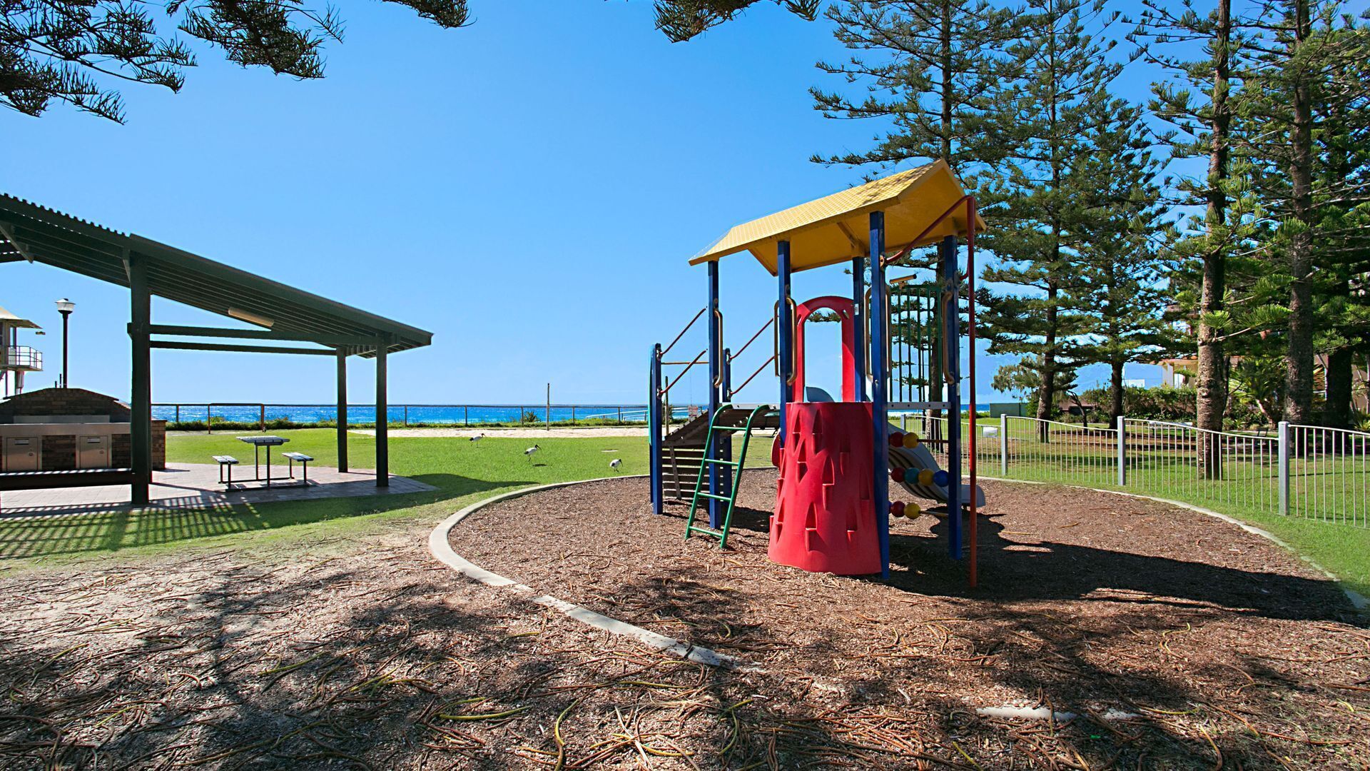 A Perfect Stay #11 Camden House - Beachfront Views