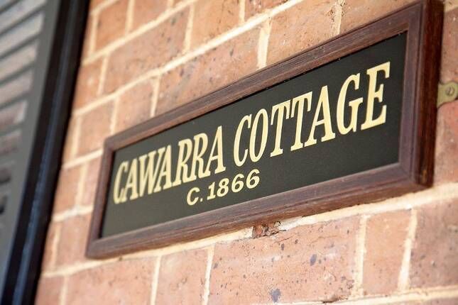 CAWARRA ON THE PARK - HISTORIC ELEGANT HOME GROUP ACCOMMODATION, HEART OF MUDGEE