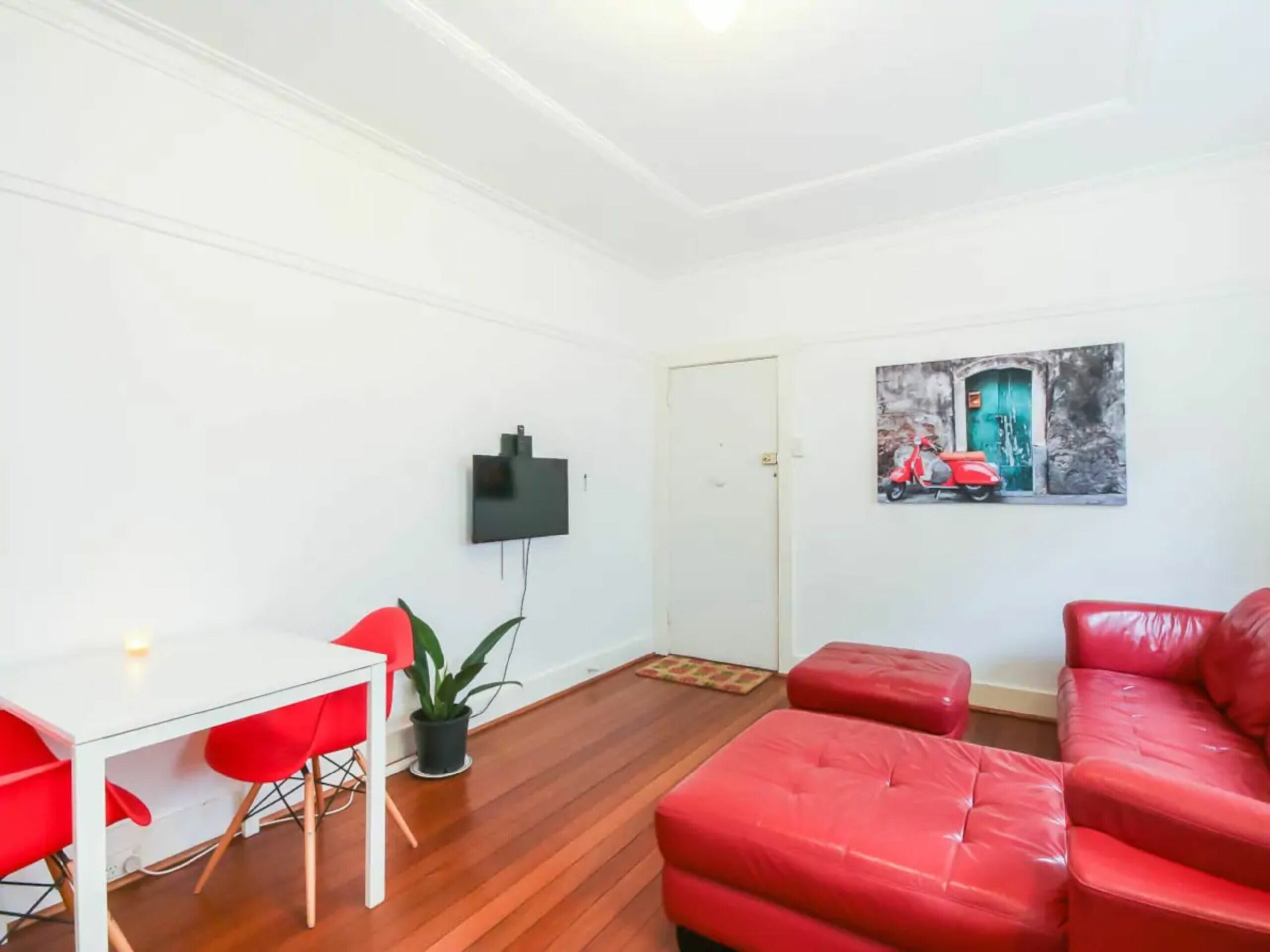 Quiet 1 Bedroom Apartment 5 Minutes From CBD