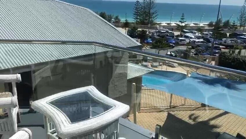 Scarborough Beach Front Resort Shell 13