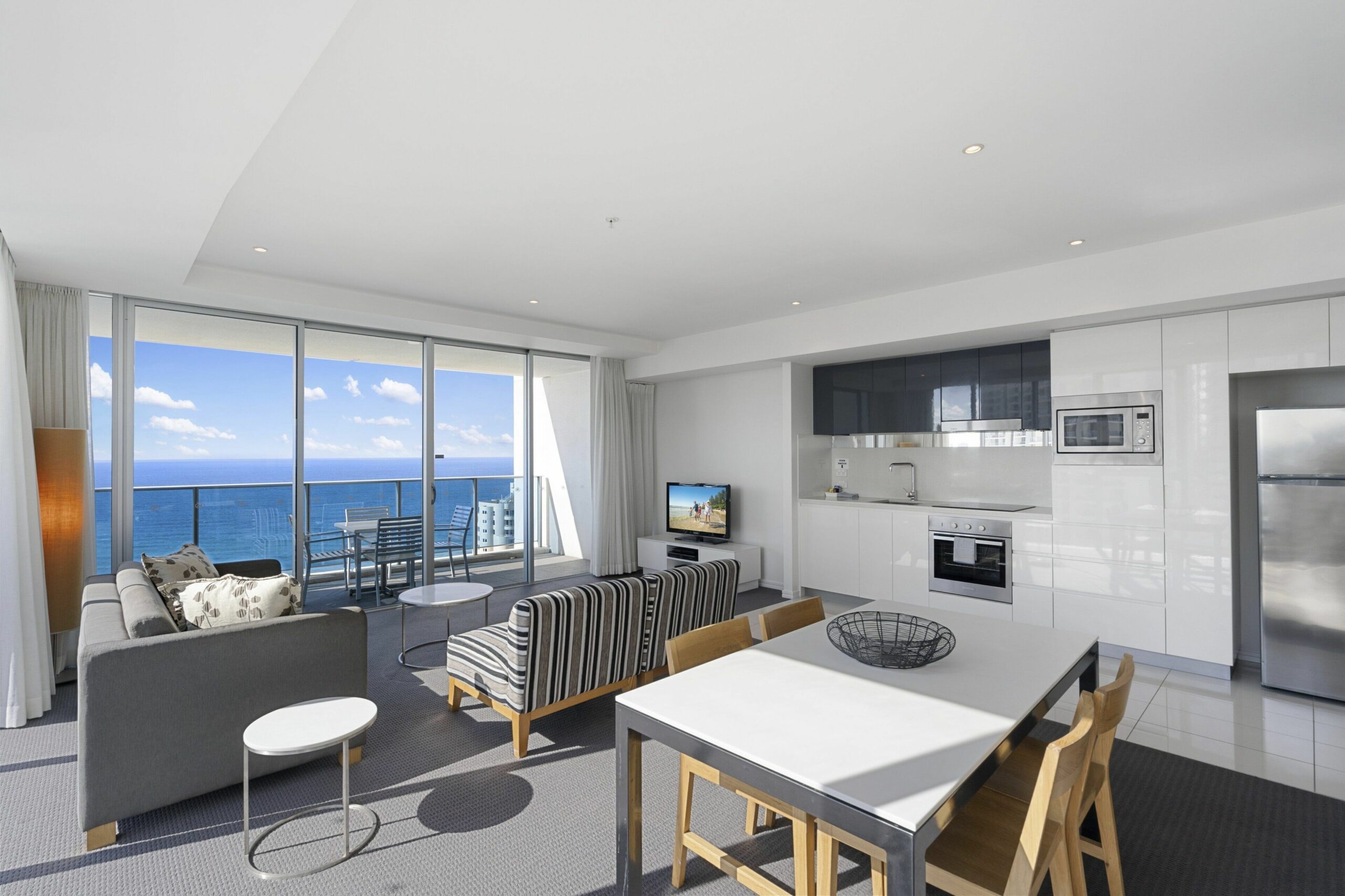 Apartment 12501 is a Well-appointed 2 Bedroom-2 Bathroom Luxury Holiday Apartmen