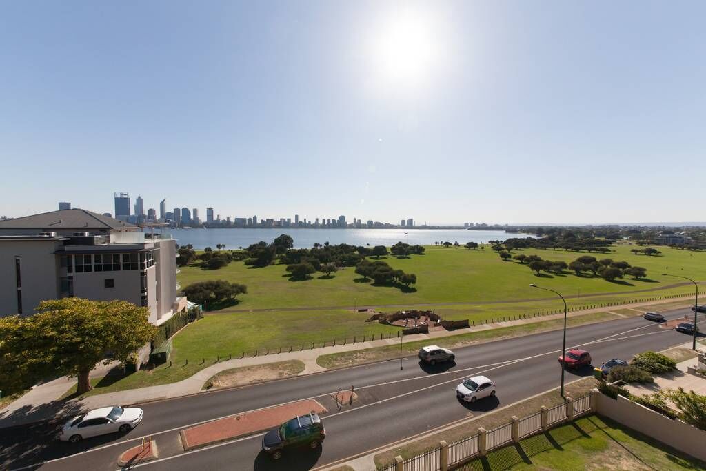 Breathtaking River & City Views