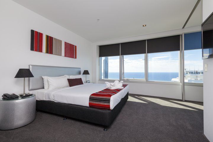 Ocean Vista Luxury Two Bedroom Apartment With Spa Bath at Q1 Resort & Spa