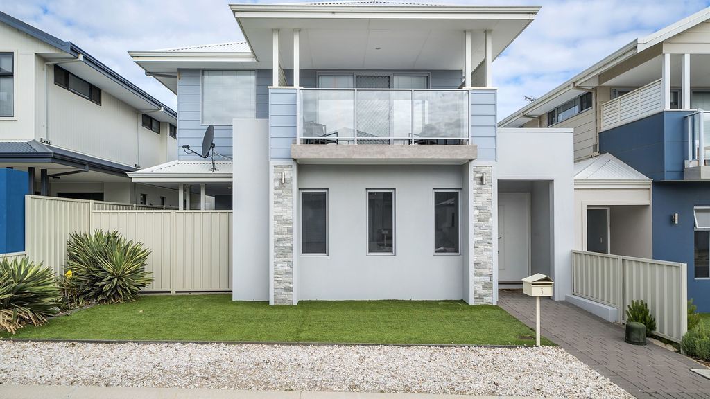 Luxury Beach House Across From Beach