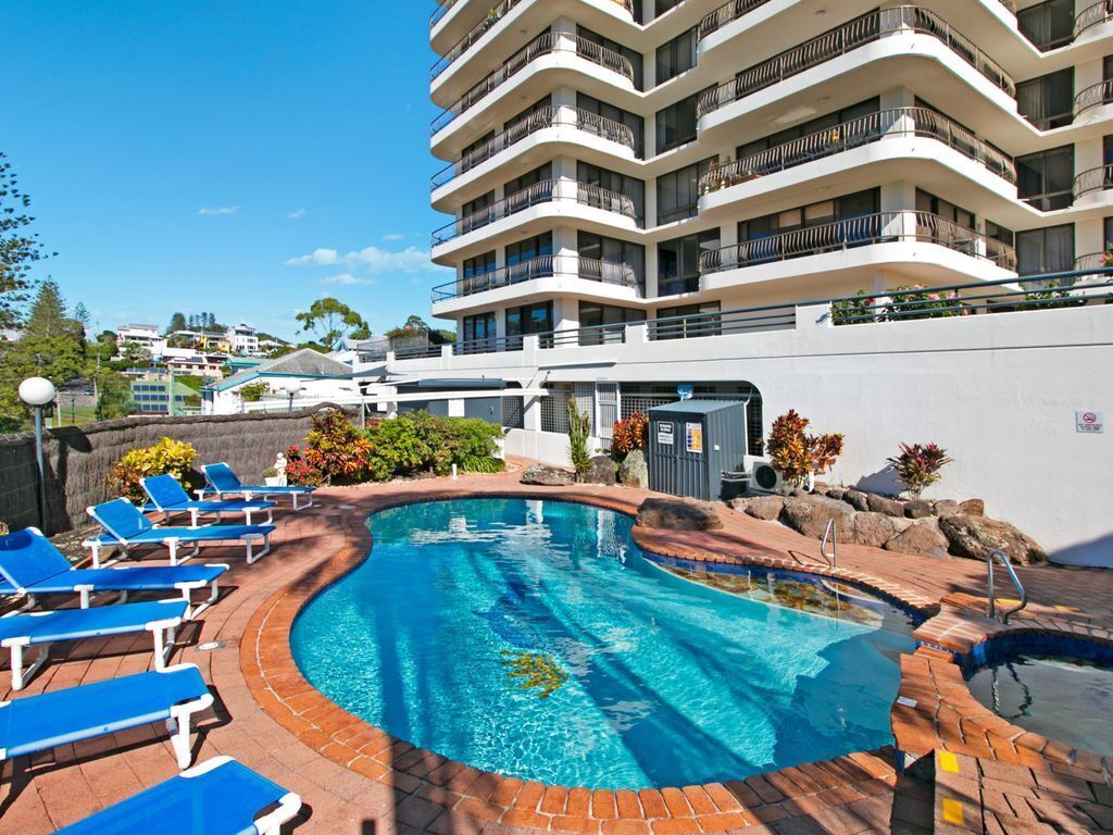 Chateau Royale Unit 36 Situated on Kirra hill overlooking Coolangatta