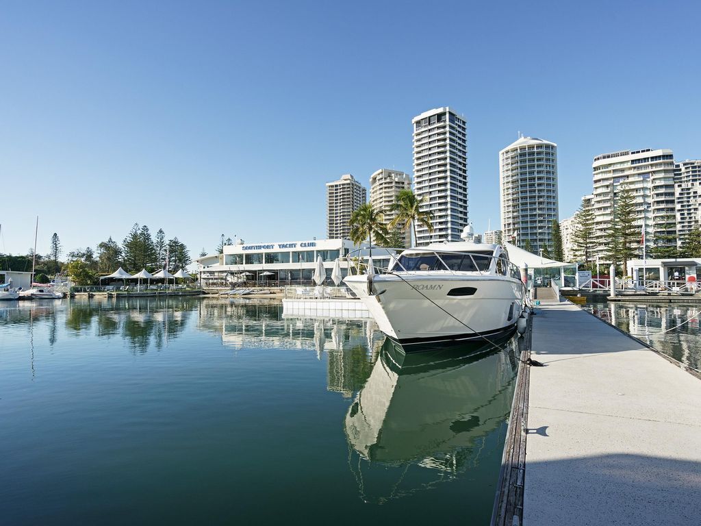 Cozy 1 Bedroom Apartment Minutes From the Beach