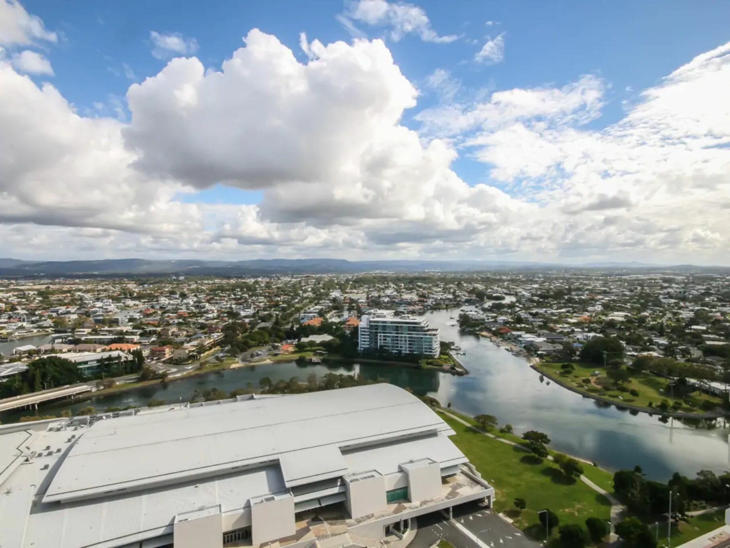 Brand New 2 Bedroom Unit With Amazing Hinterland Views