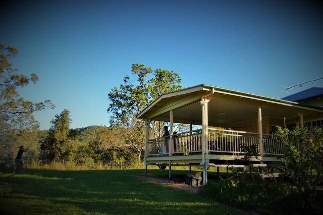 Eighteen Mile Cottage - river access with breathtaking views!