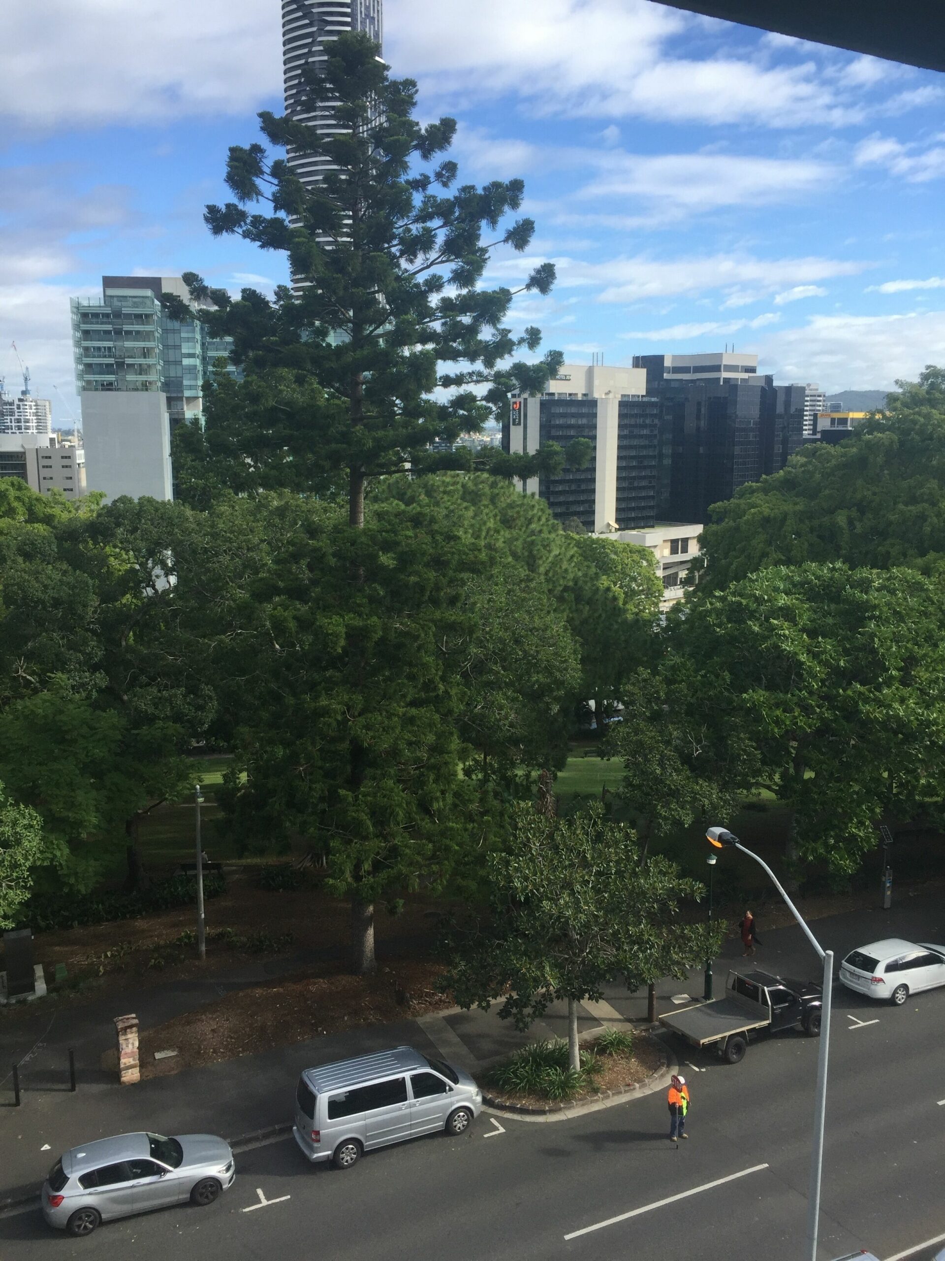 Family Unit + City Views + Wifi + Foxtel