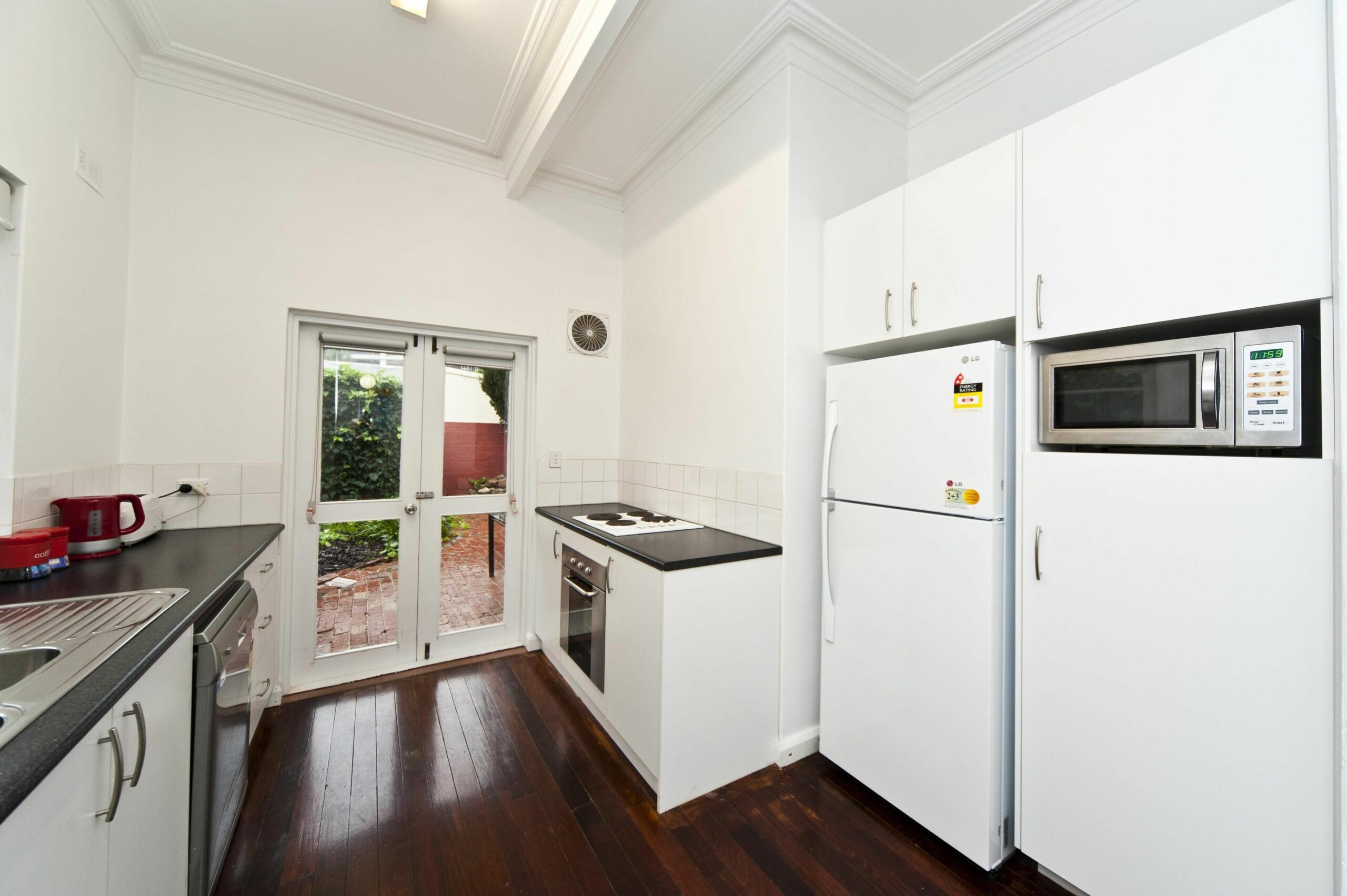 3 Bedroom Accommodation Near to UWA and Hospitals