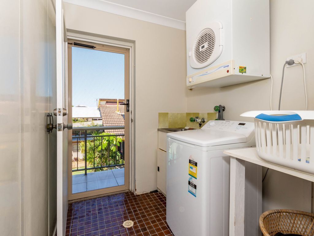 Enjoy the sea Breezes From the Balcony - Boyd St, Woorim