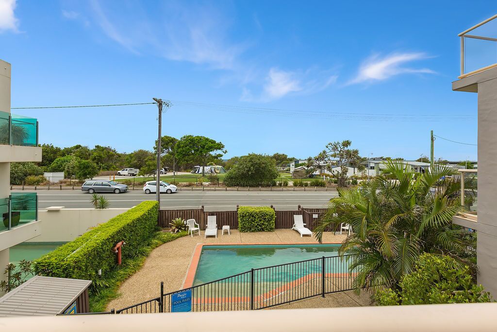 Beach Bliss Luxurious Apartment With Pool