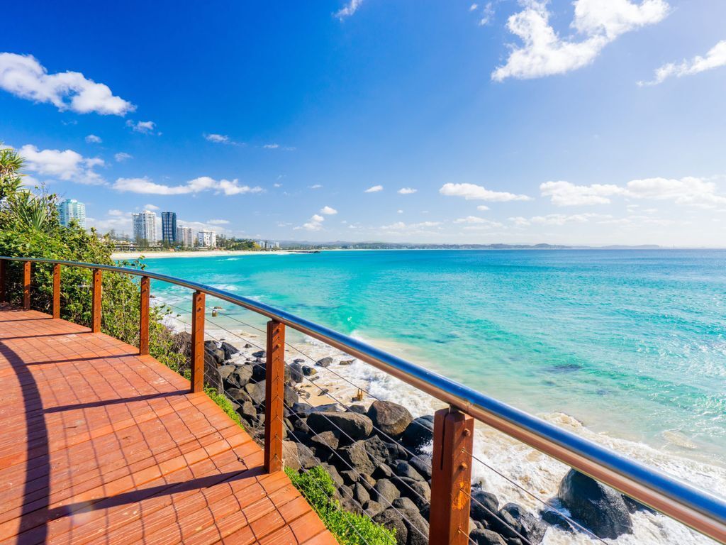 Hideaway in Coolangatta Granny flat style 1 bedroom with Wi-Fi included