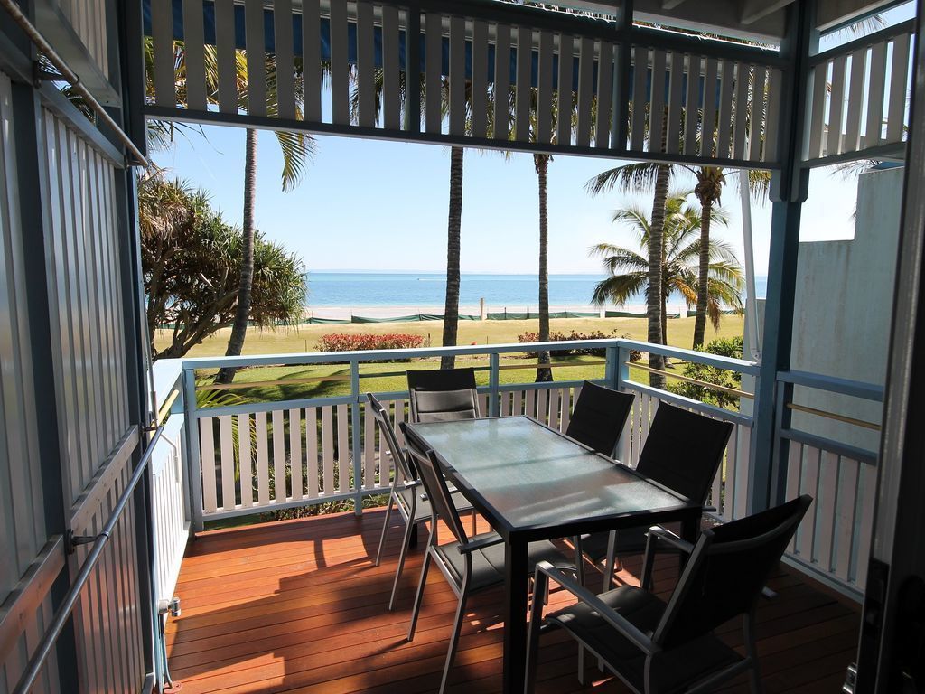 Tangalooma Beachfront Villa 17