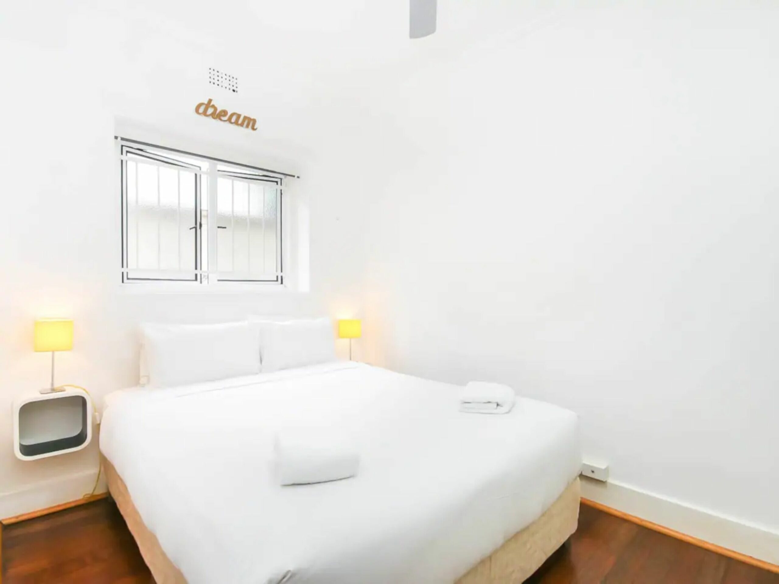 Quiet 1 Bedroom Apartment 5 Minutes From CBD