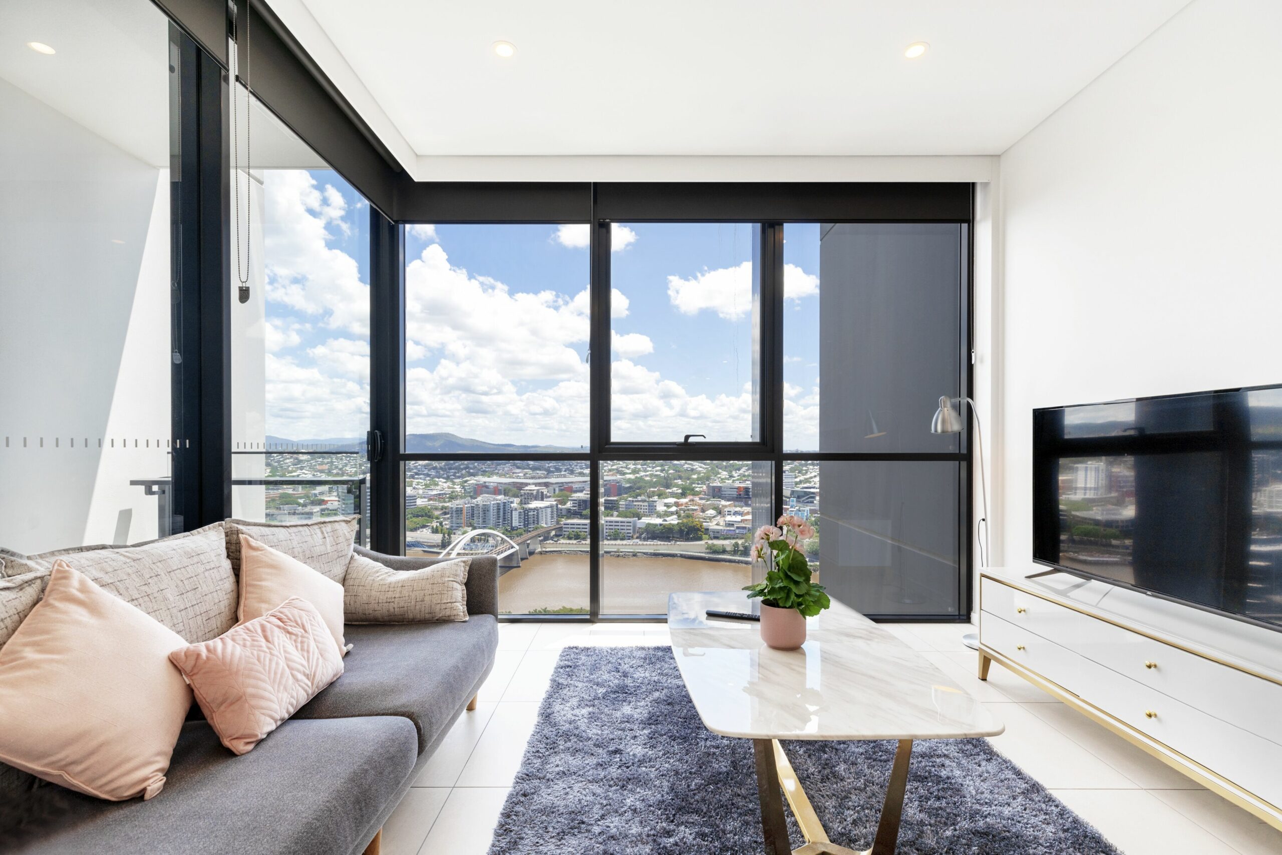 Southbank Hope Street Apartment By SLife