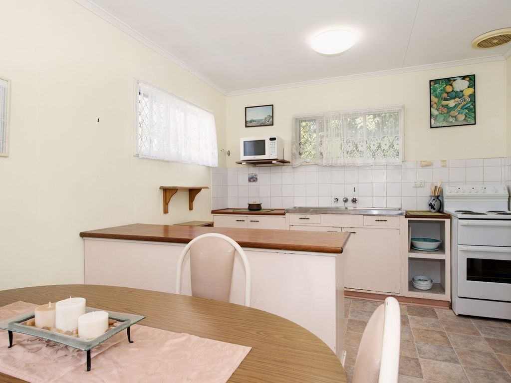 Lowset, pet Friendly Cottage - Sunset Ave, Bongaree