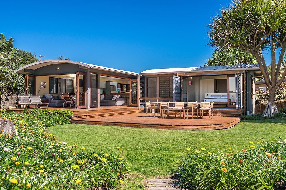 18 Childe Street, Belongil Beach - Absolute Beach Front Pavillion