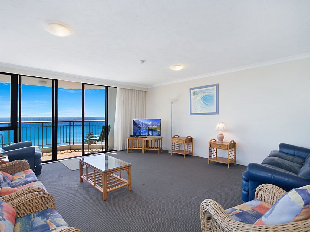 Bayview Unit 10b 2 bedroom apartment with views from Snapper rocks to Surfers Paradise.