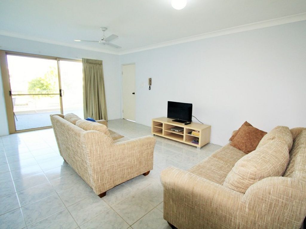 Spacious Unit With Views of Pumicestone - Wattle Ave, Bongaree