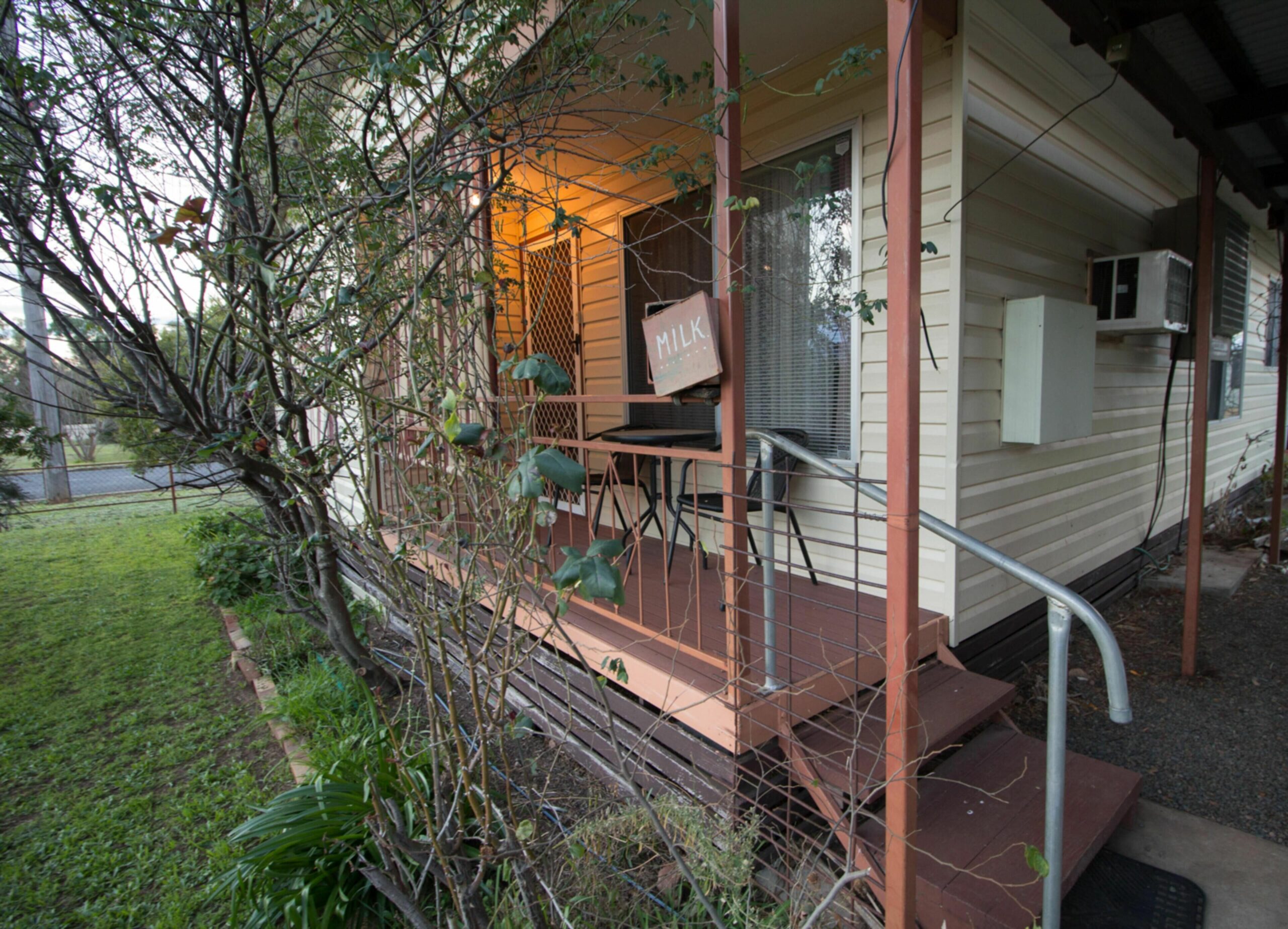 Manilla Cottage - Manilla NSW - FREE WiFi - Pet Friendly - Paragliding - Nature - Lake Keepit - Country Music