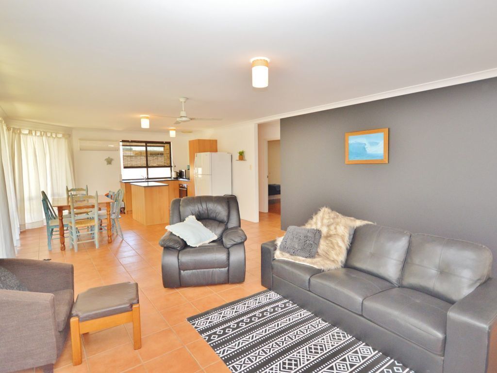 Only 5 Mins From Blue Holes Beach + Bonus Free Wifi is Available