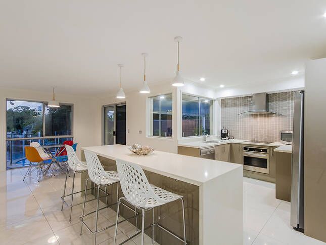 Vogue Holiday Homes - Laguna BAY @ Broadbeach