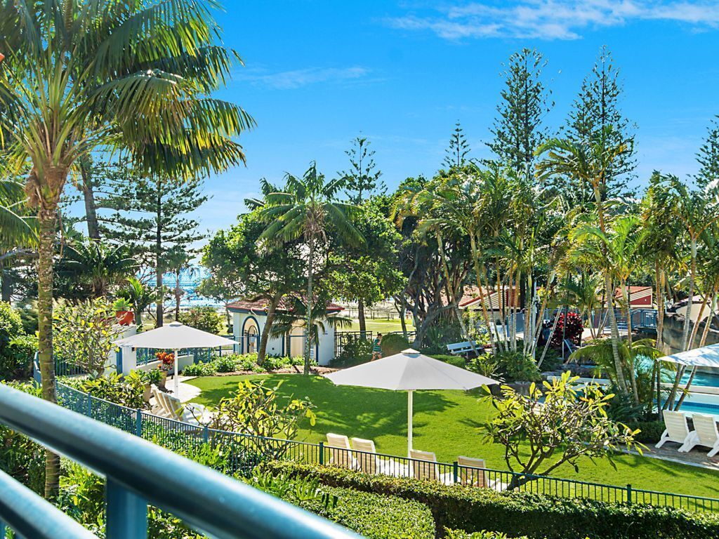 Calypso Plaza Resort Unit 215 Motel Style room in resort style complex on Coolangatta beach