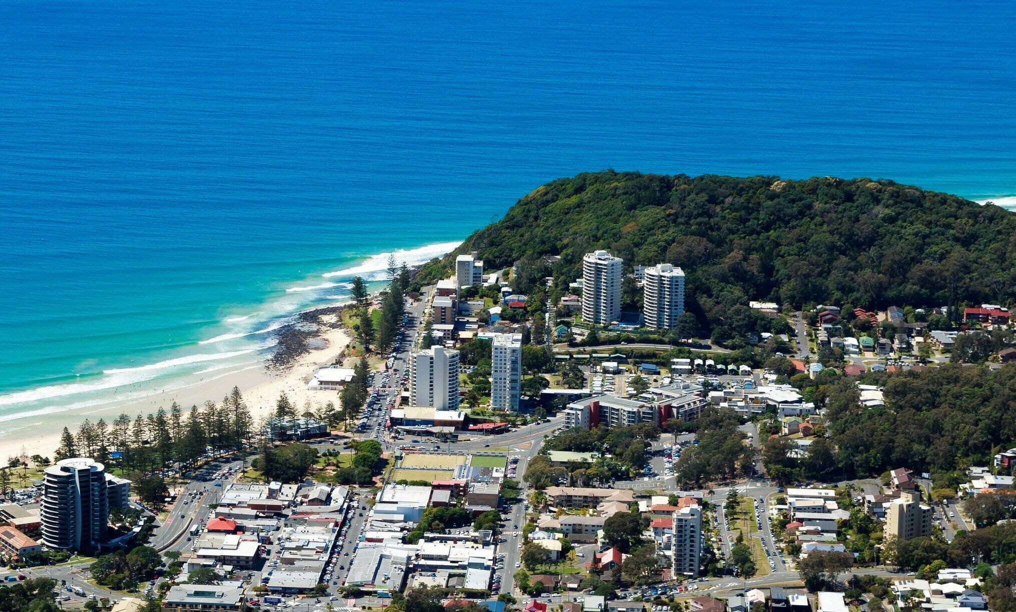 Burleigh Beach House, Wifi, Pool, Dogfriendly