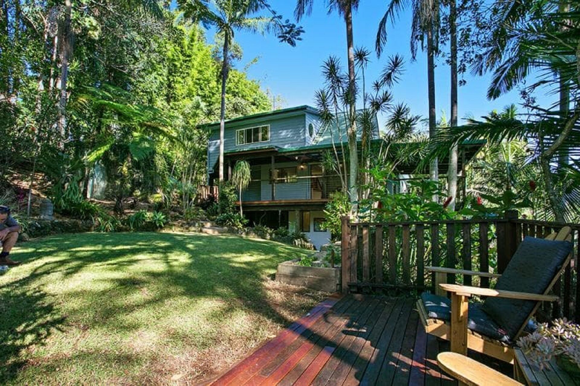 Private serene spacious large house with swimming pool, near Byron Bay