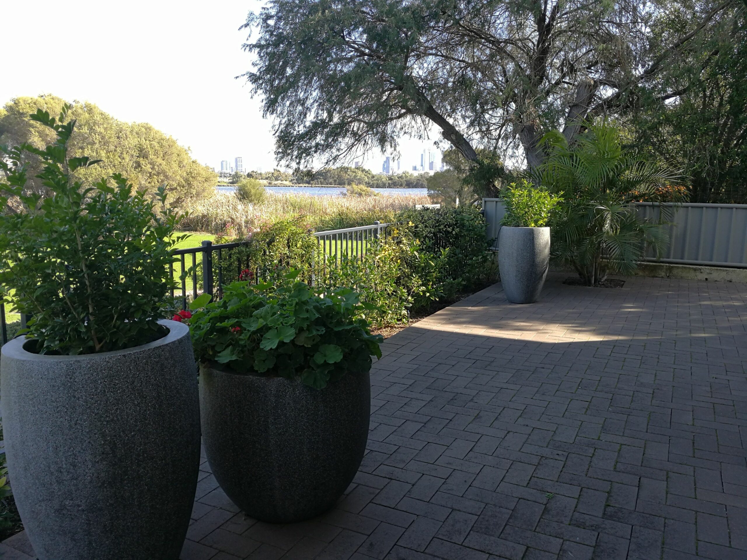 Riverside by Swan Maylands- a Relaxing Place to be