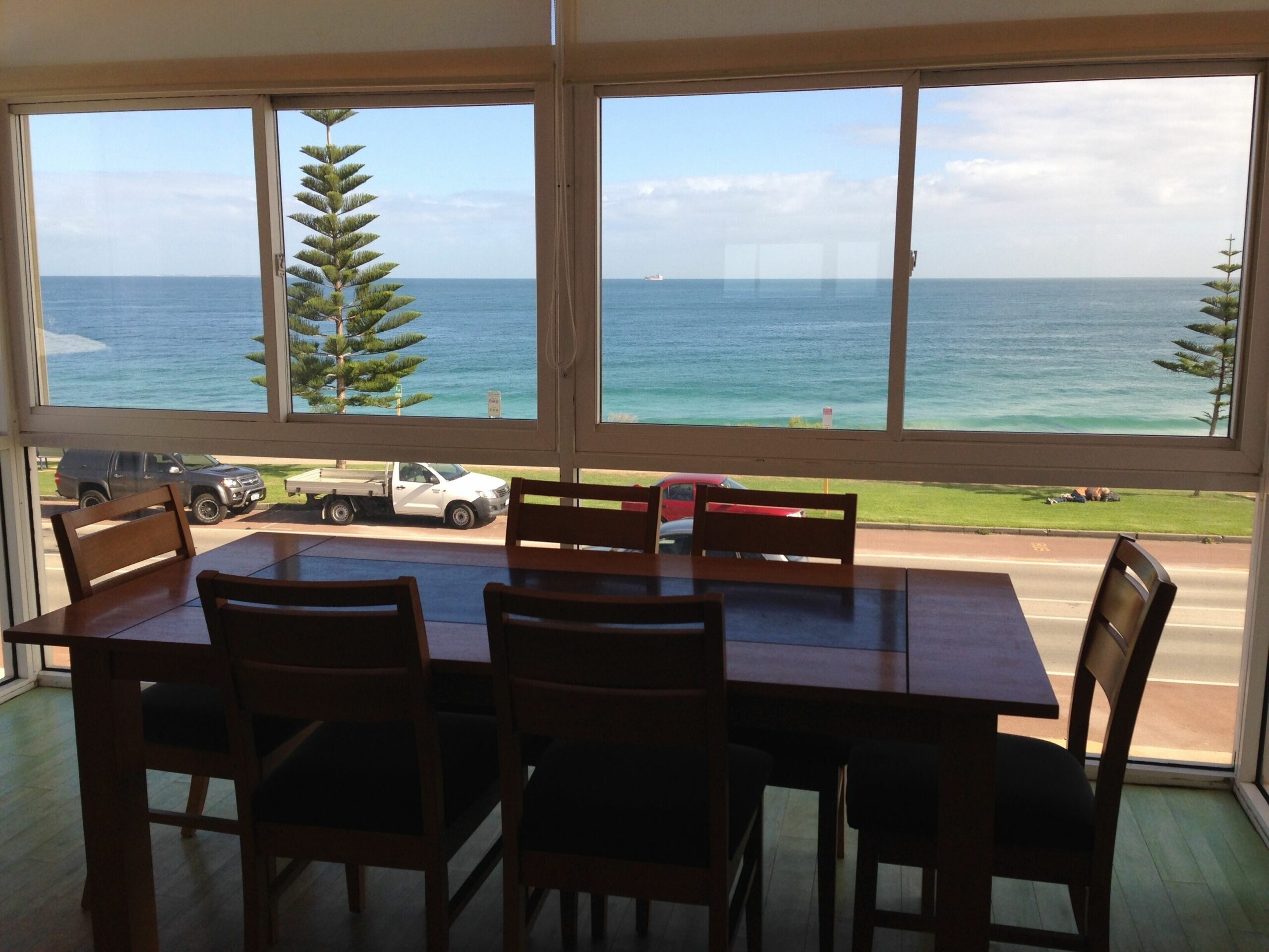 The Mariner on the Beachfront