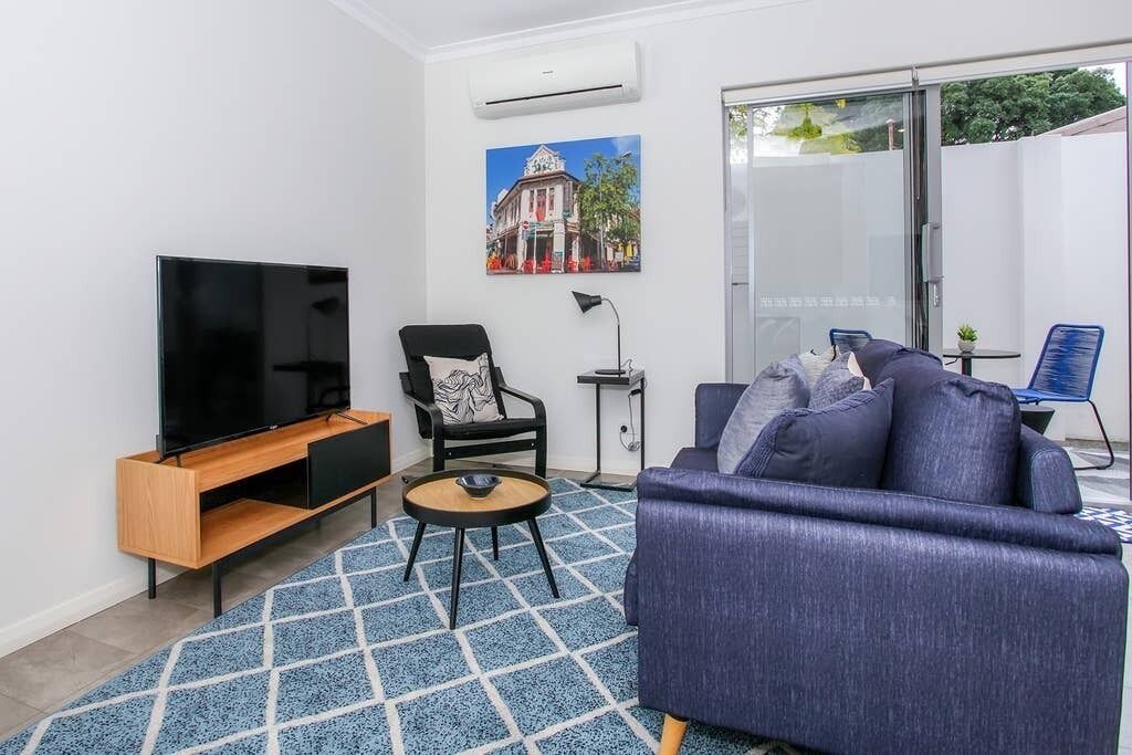 This Apartment is a 1 Bedroom, 1 Bathrooms, Located in Perth, WA