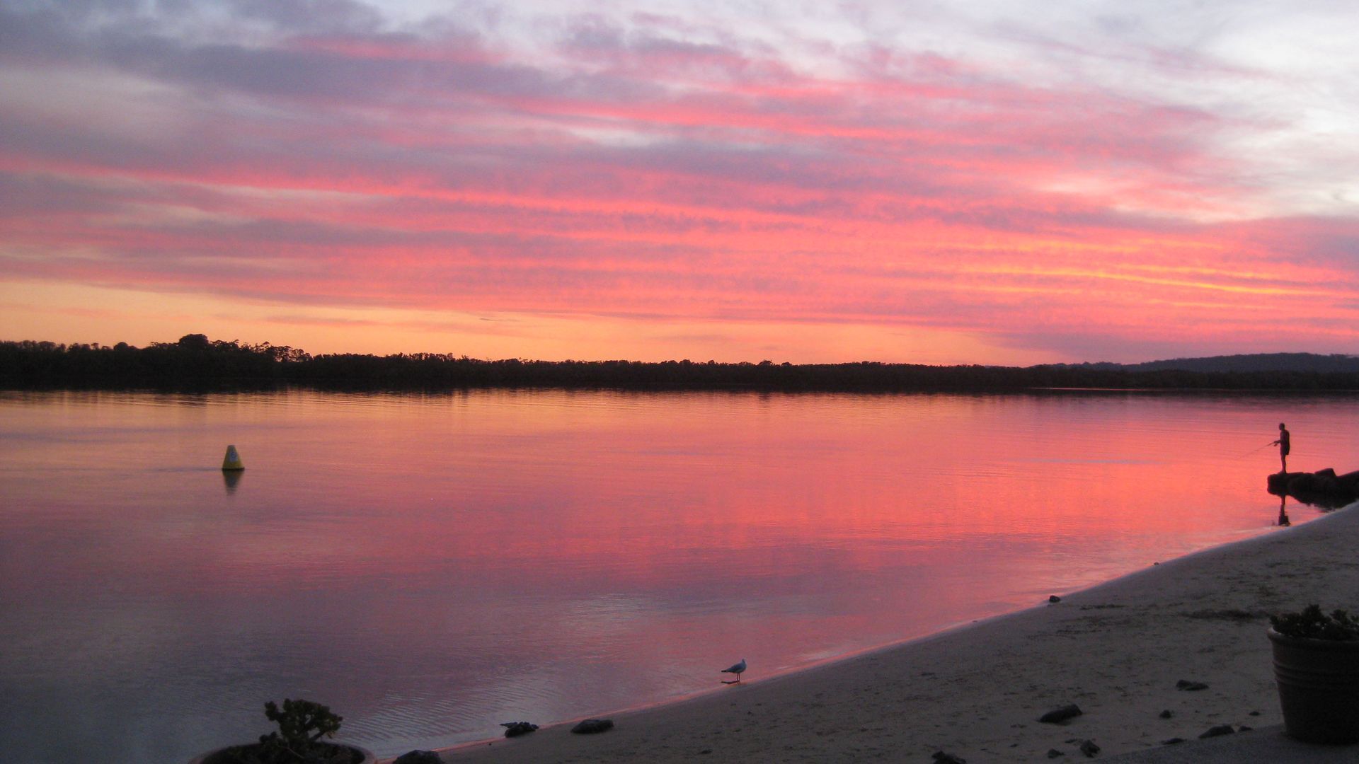 Villa Riviera on Richmond River Ballina