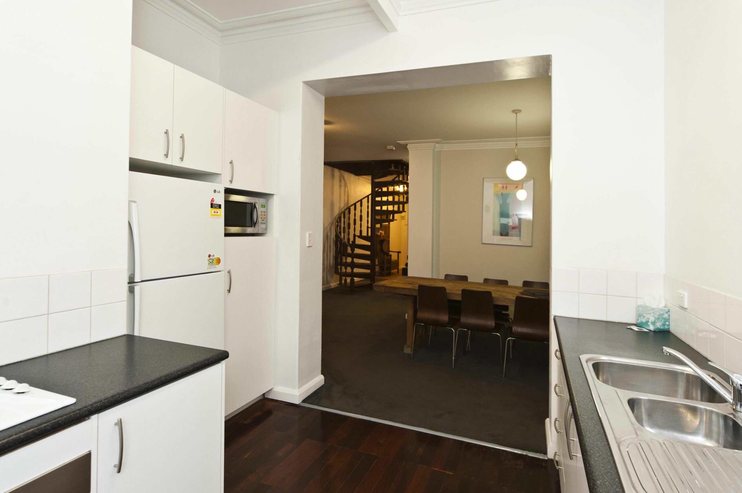 3 Bedroom Accommodation Near to UWA and Hospitals