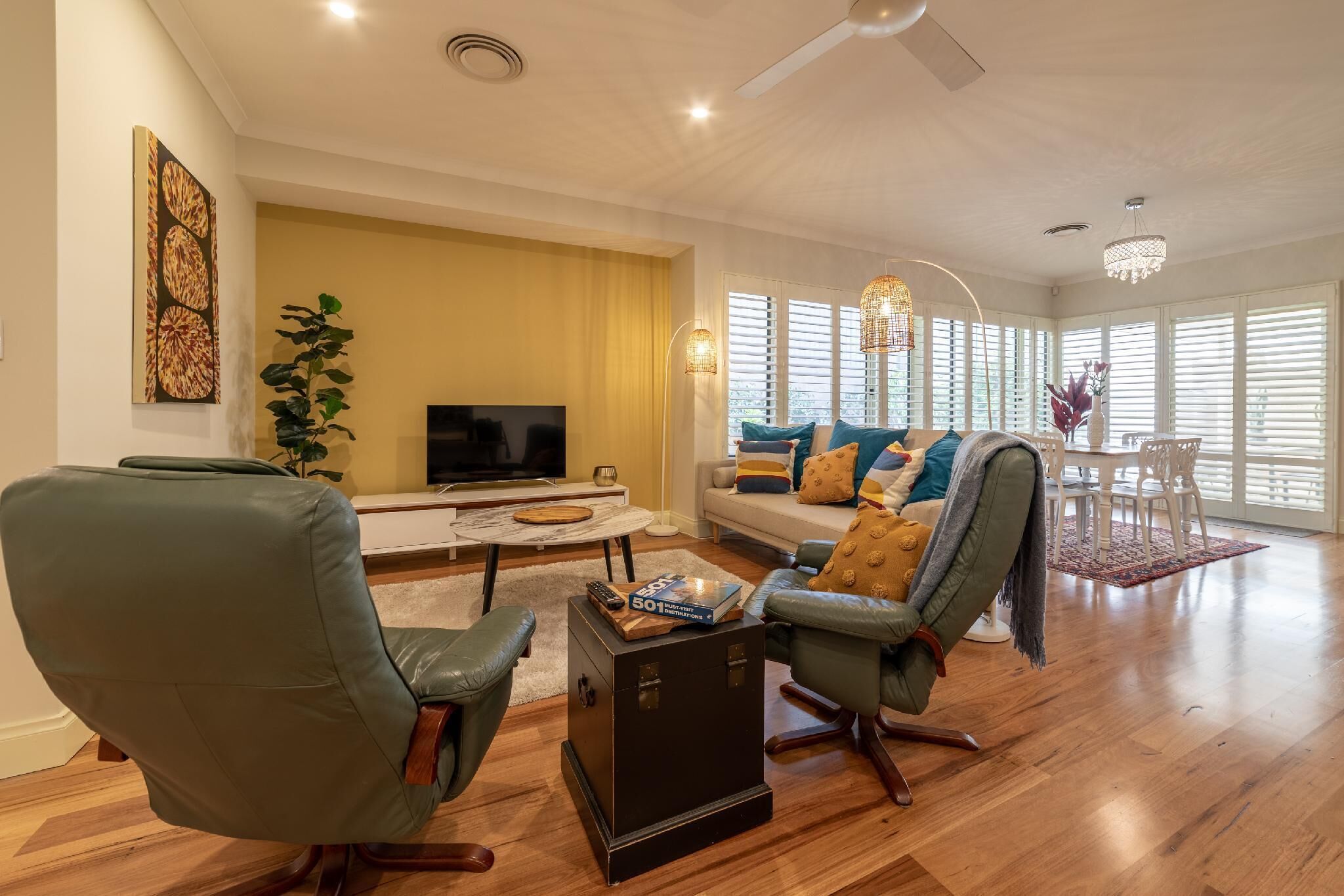 This House is a 3 Bedroom, 2 Bathrooms, Located in Greenmount, Western Australia