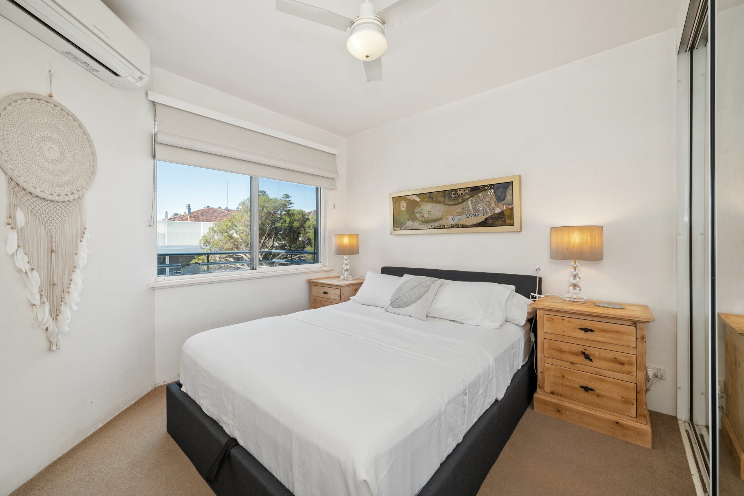 Katy’s Aptmt With Ocean Views and 2 min Walk to Cottesloe Beach