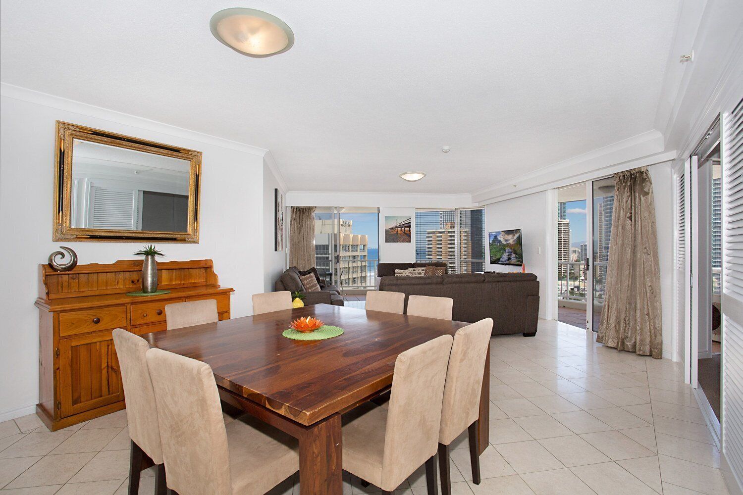 Luxury Surfers Paradise Accommodation, Apartment 287 is Indeed, Very Affordable