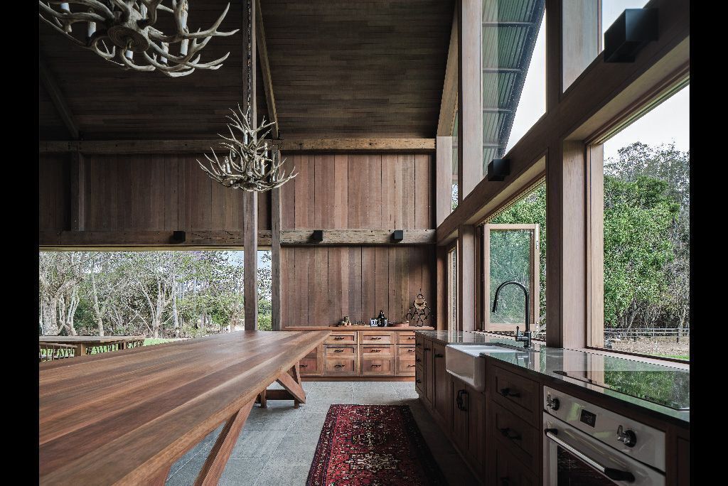 An American Barn Meets an Australian Shed