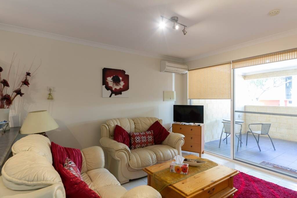 Charming Joondalup Apartment, WA